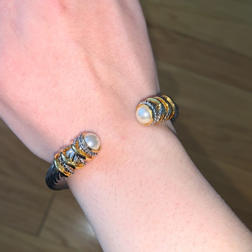 Pearl Ends Cable Bracelet